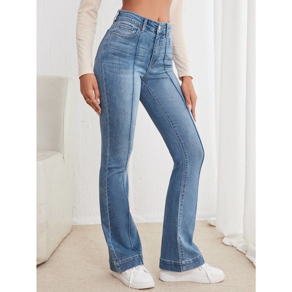 Denim - Flare Leg Seam front Jeans light wash denim flared